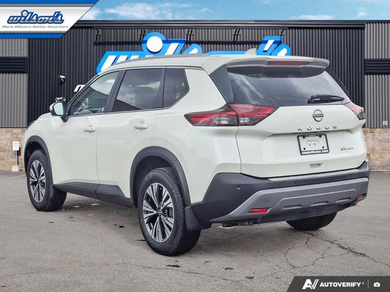 2023 Nissan Rogue SV AWD | Sunroof | 360 Camera | Remote Start | CarPlay + Android | Power Seats | and More ! Photo2