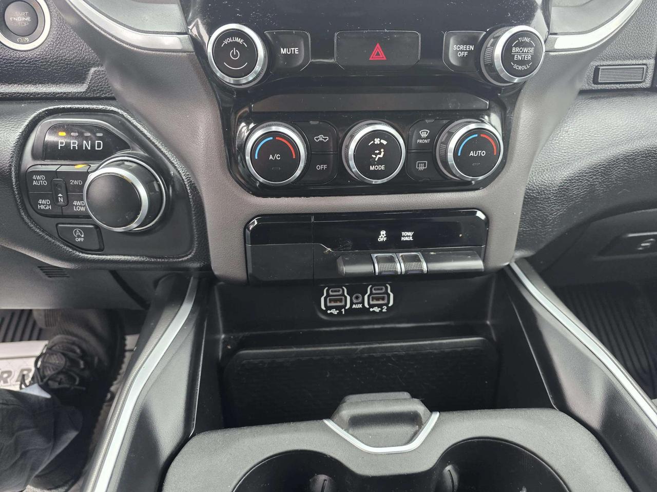 2021 RAM 1500 Big Horn 4x4 Crew Cab 5'7" Box Photo