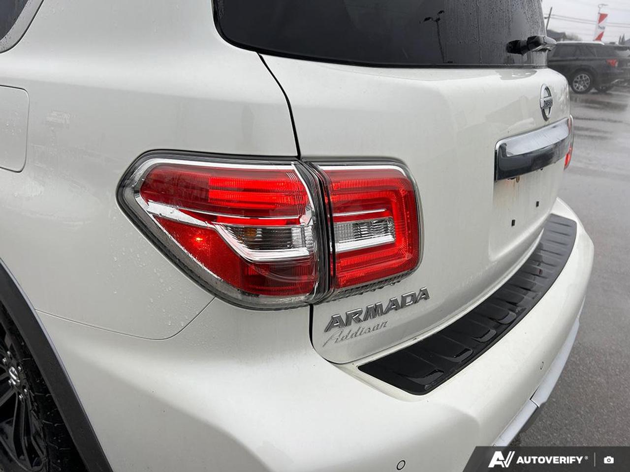 2017 Nissan Armada Platinum HEATED AND VENTILATED SEATS | REAR ENTERTAINMENT S Photo