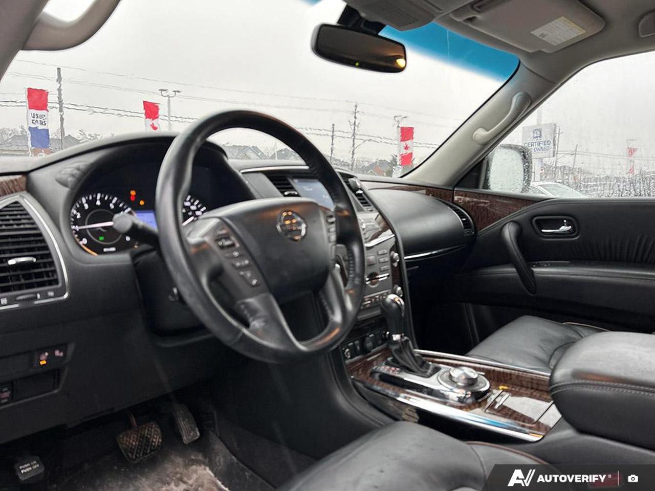 2017 Nissan Armada Platinum HEATED AND VENTILATED SEATS | REAR ENTERTAINMENT S Photo