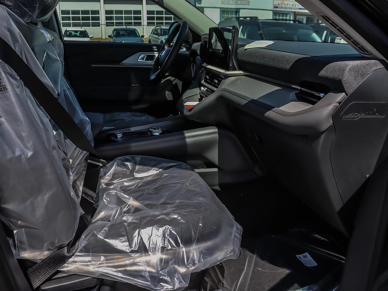 2026 Ford Explorer Active Photo