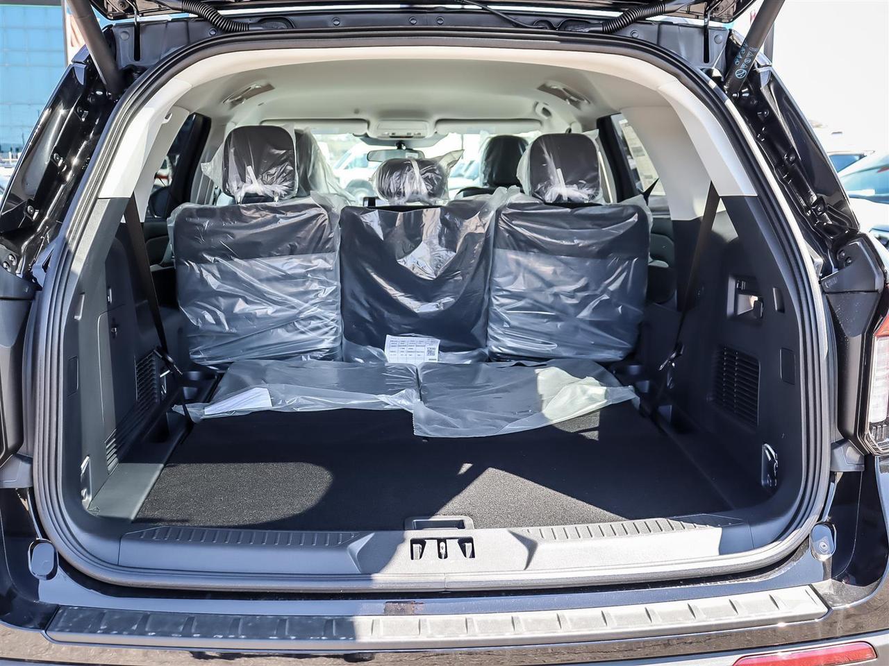 2026 Ford Explorer Active Photo