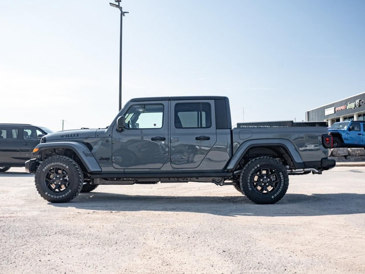 2026 Jeep Gladiator Willys Photo4