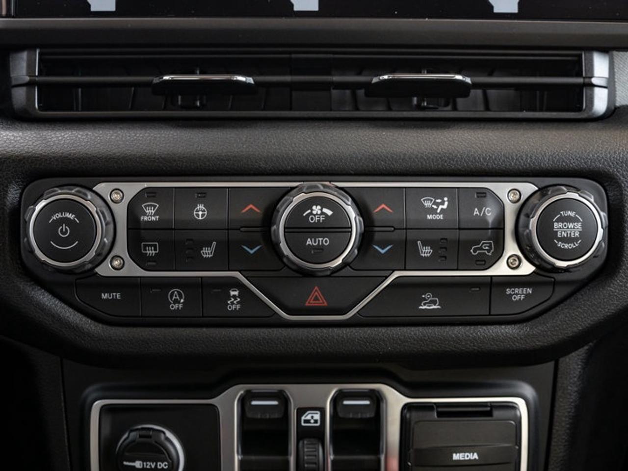 2026 Jeep Gladiator Willys Photo