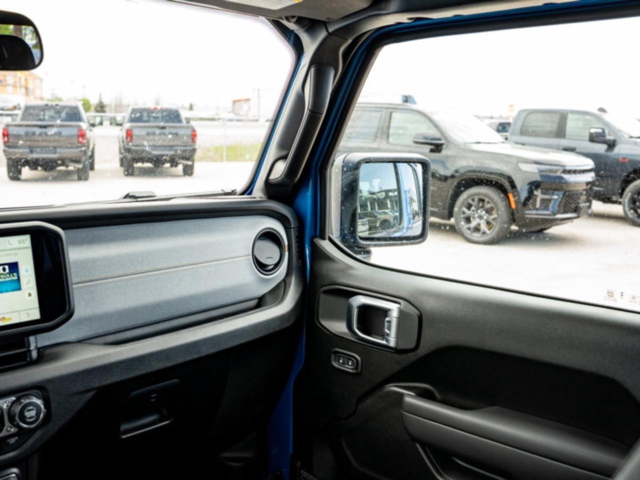 2026 Jeep Gladiator Willys Photo