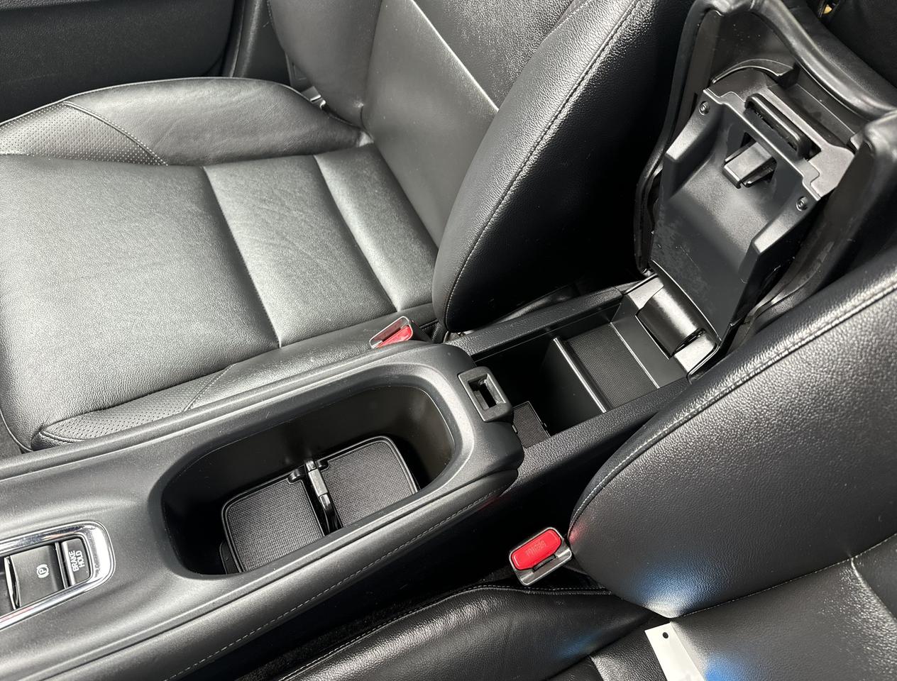 2016 Honda HR-V 4WD 4dr CVT EX-L w/Navi Photo