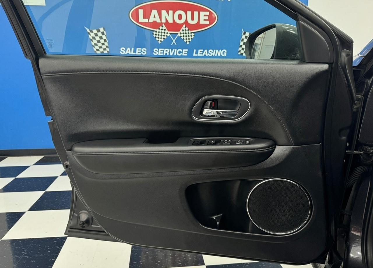 2016 Honda HR-V 4WD 4dr CVT EX-L w/Navi Photo