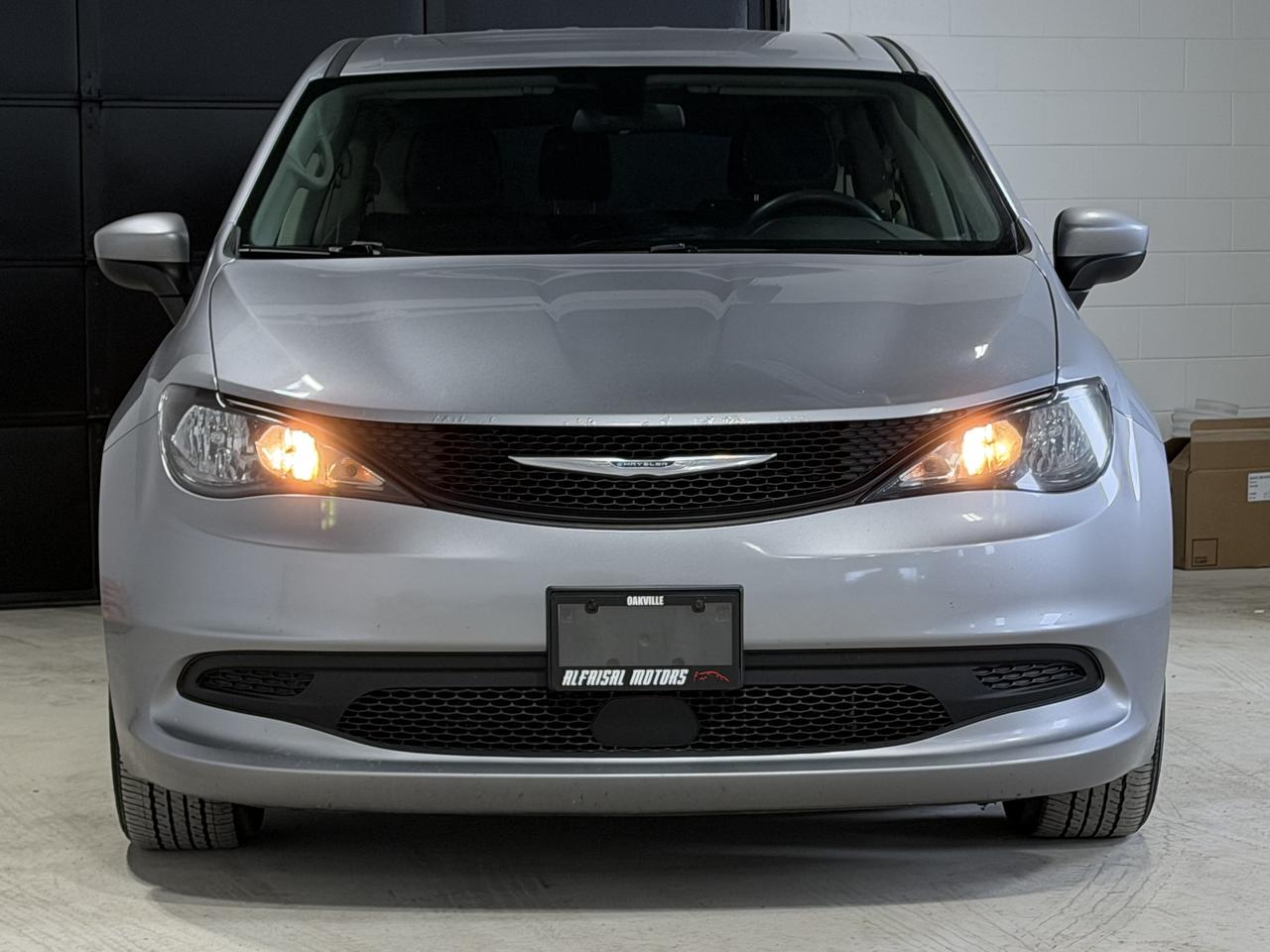2021 Chrysler Grand Caravan SE Photo