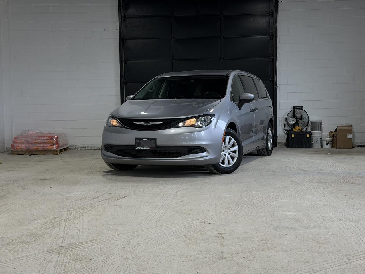 2021 Chrysler Grand Caravan SE Photo