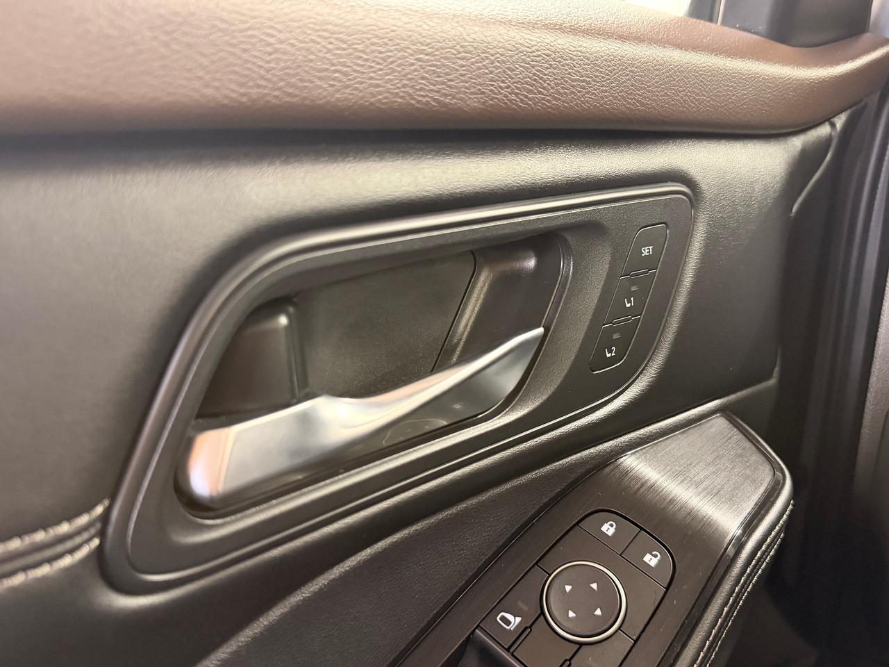 2023 Nissan Rogue SL AWD+PanoRoof+360Camera+DriverAssist+CLEANCARFAX Photo