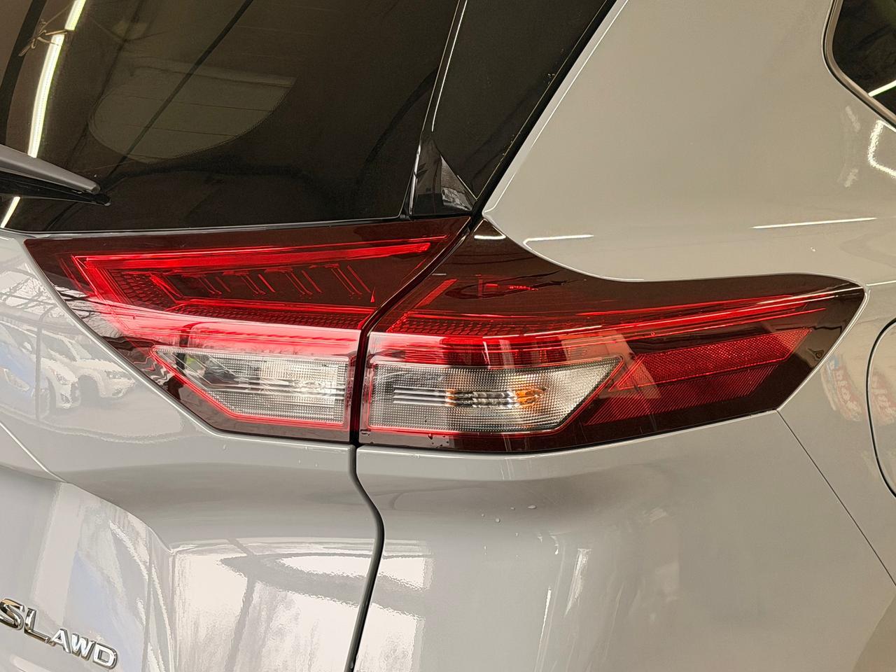 2023 Nissan Rogue SL AWD+PanoRoof+360Camera+DriverAssist+CLEANCARFAX Photo