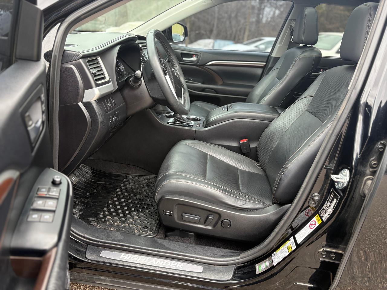 2015 Toyota Highlander LIMITED,7 PASSENGERS,NAV,LEATHER,SUNROOF,CERTIFIED Photo