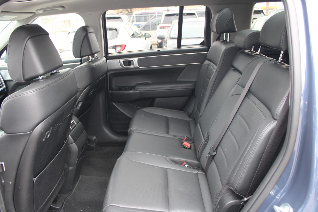 2025 Hyundai Santa Fe LUXURY AWD Photo