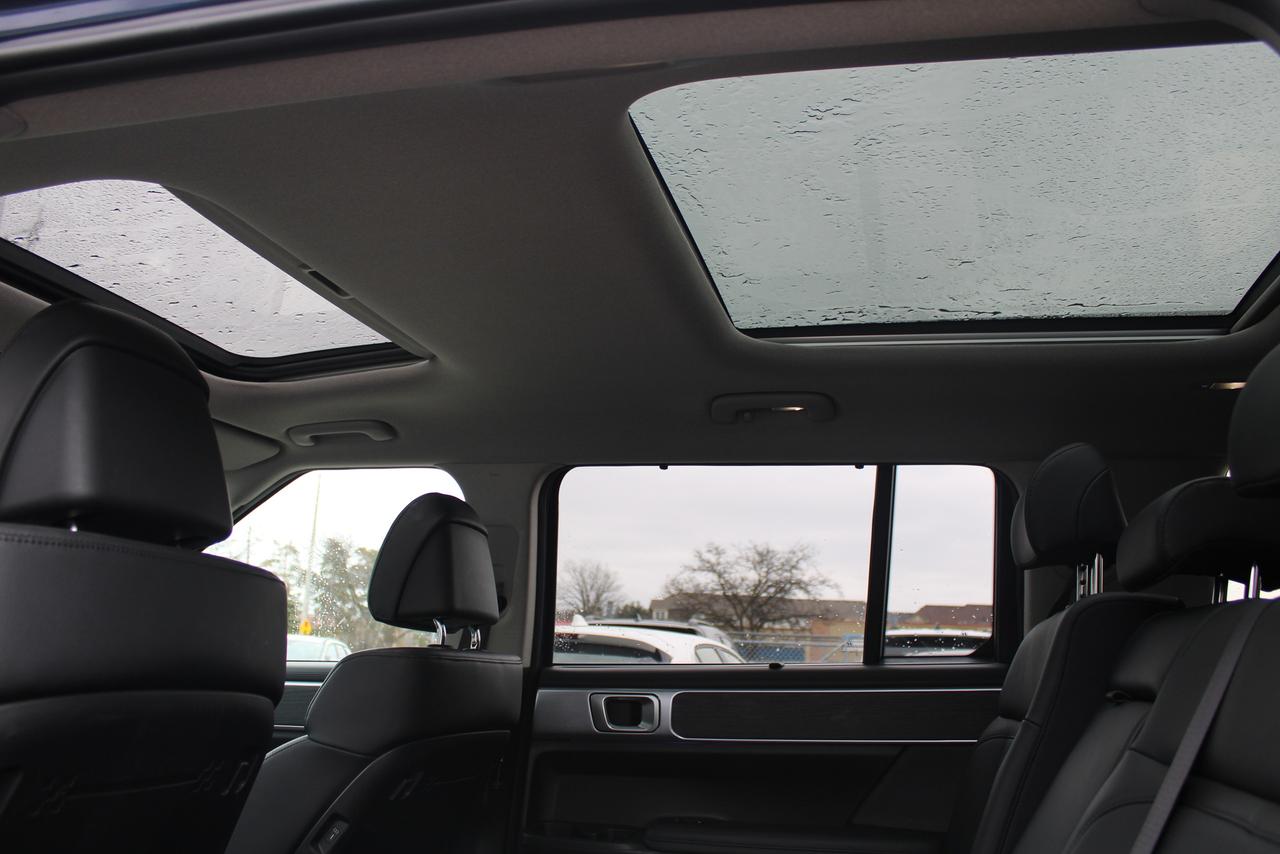 2025 Hyundai Santa Fe LUXURY AWD Photo