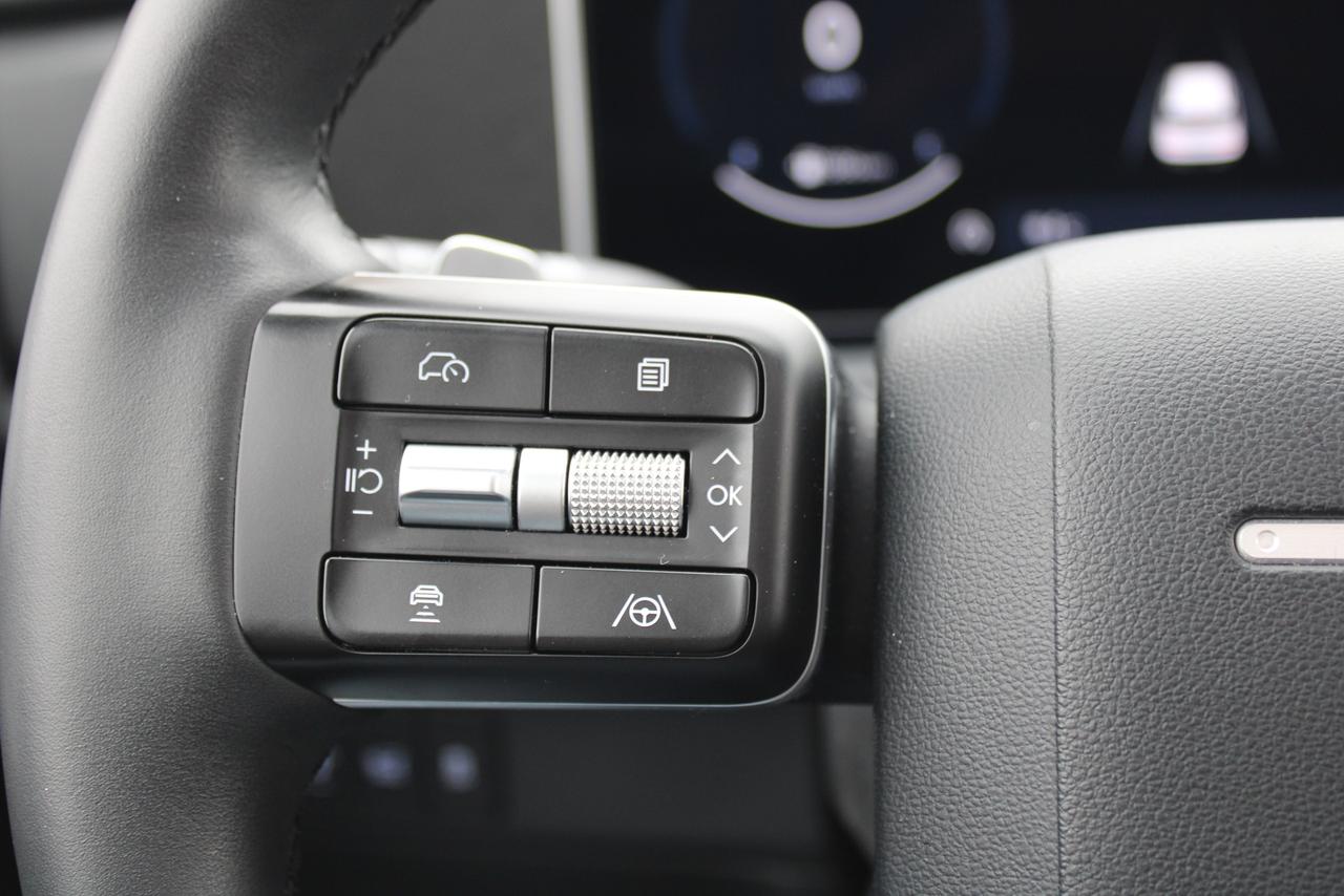 2025 Hyundai Santa Fe LUXURY AWD Photo