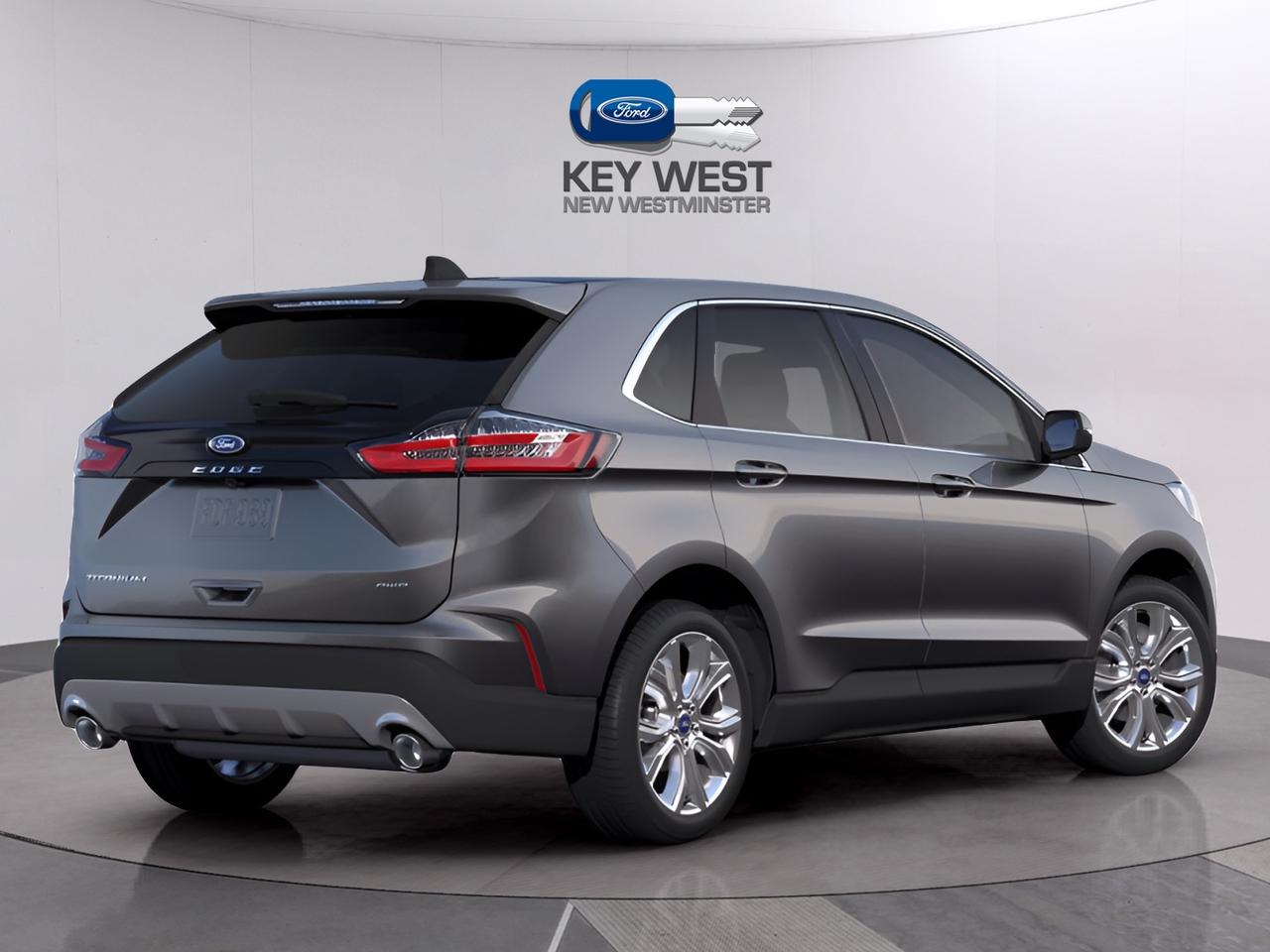 2024 Ford Edge Titanium Photo2