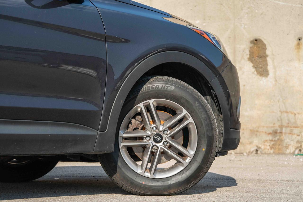 2017 Hyundai Santa Fe Sport Luxury Photo