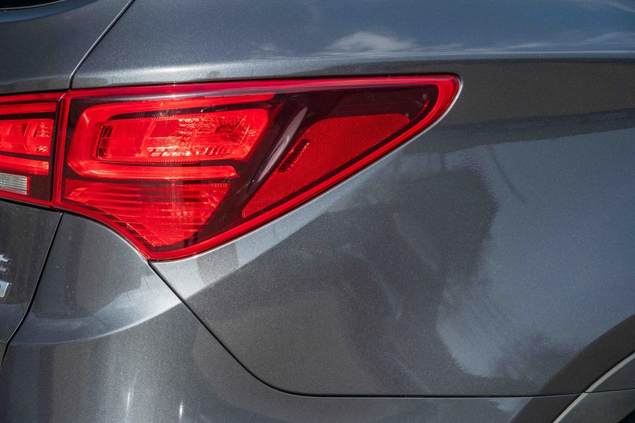 2017 Hyundai Santa Fe Sport Luxury Photo