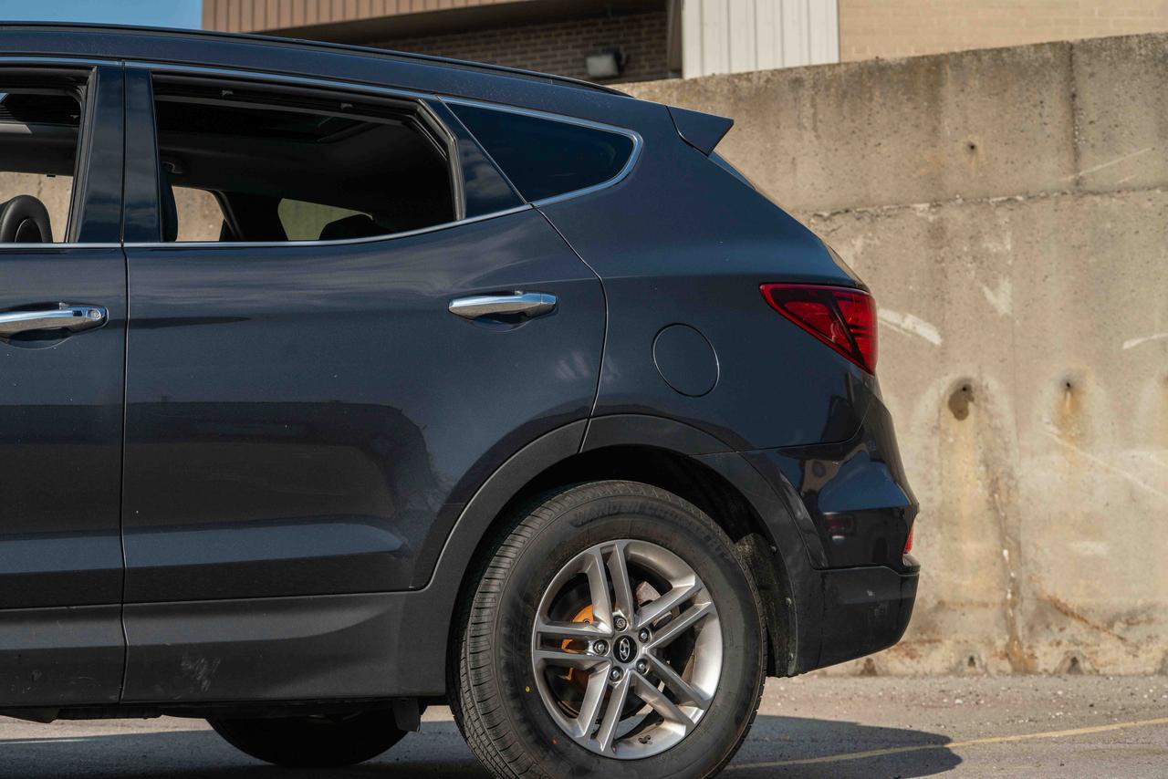 2017 Hyundai Santa Fe Sport Luxury Photo