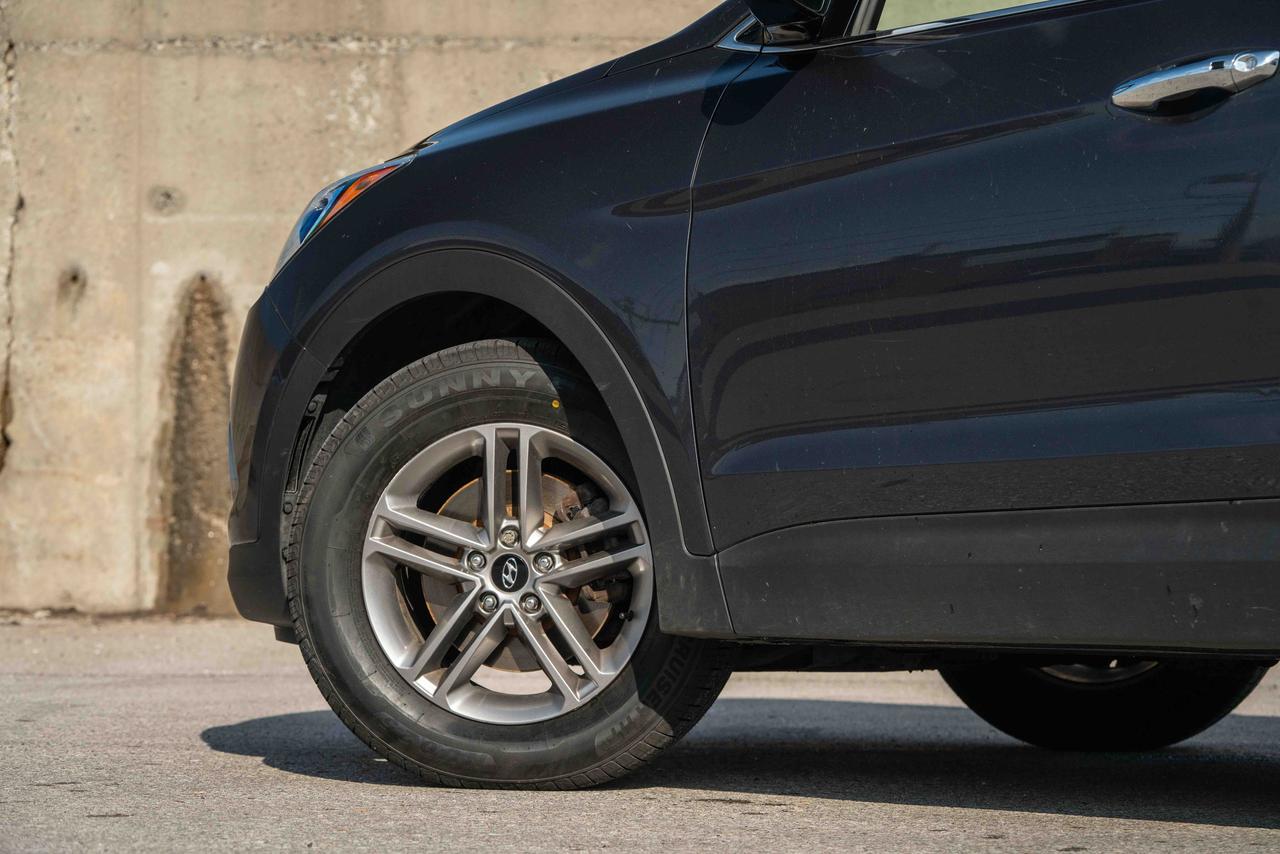 2017 Hyundai Santa Fe Sport Luxury Photo