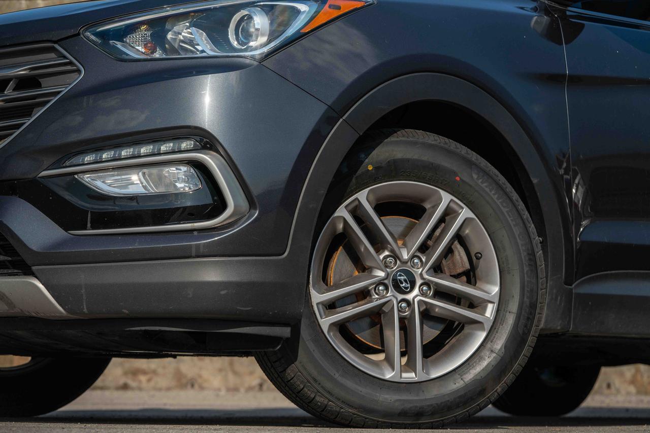 2017 Hyundai Santa Fe Sport Luxury Photo