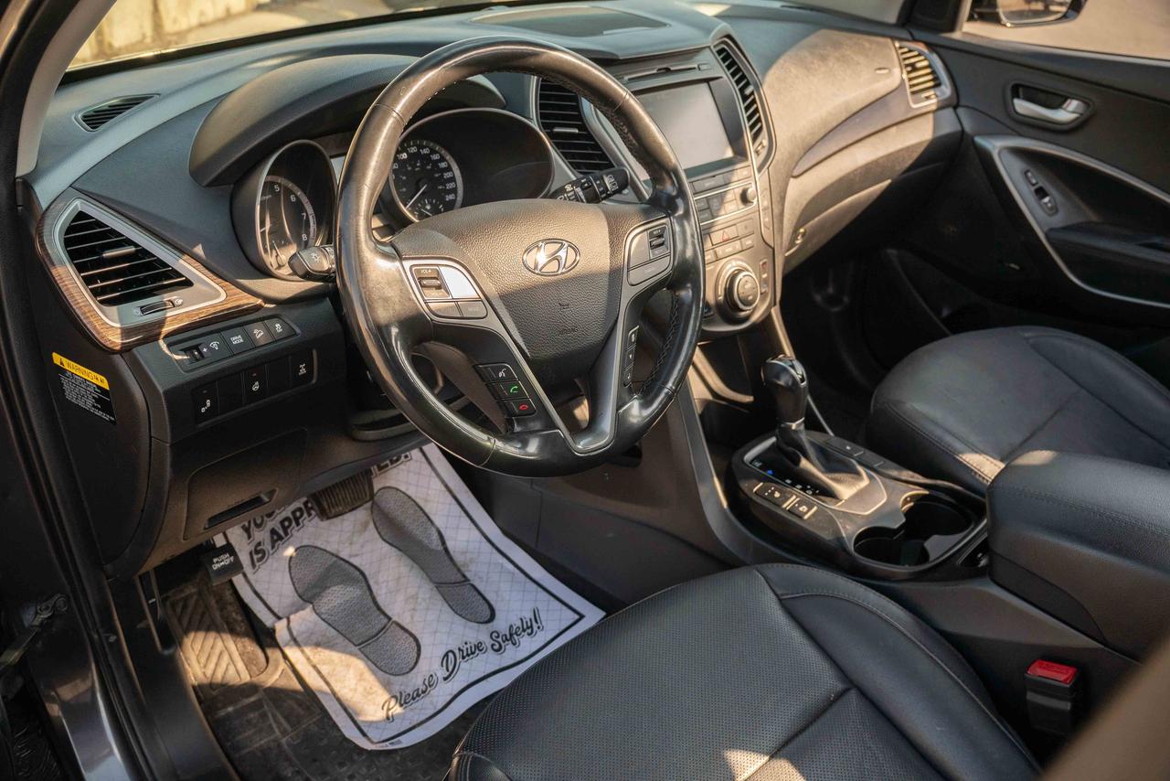 2017 Hyundai Santa Fe Sport Luxury Photo