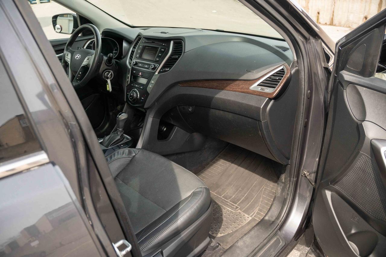 2017 Hyundai Santa Fe Sport Luxury Photo