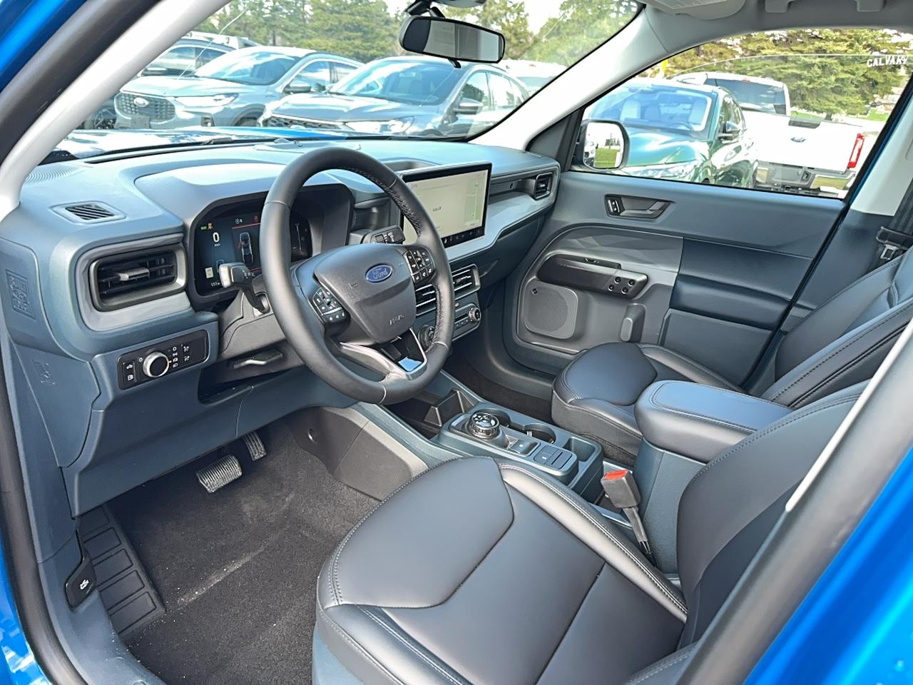 2026 Ford Maverick Lariat SuperCrew Hybrid AWD Photo