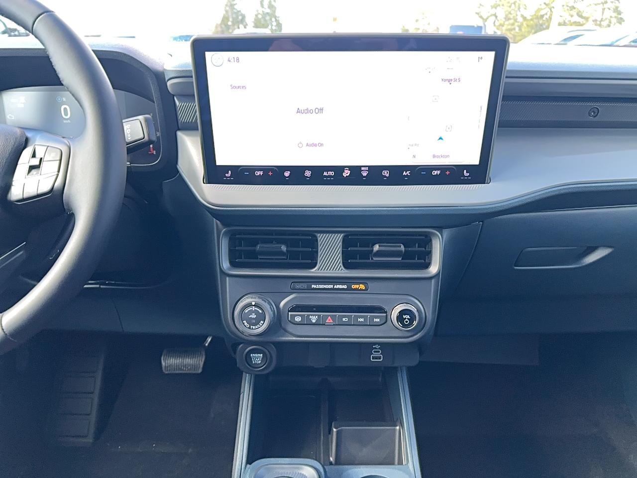 2026 Ford Maverick Lariat SuperCrew Hybrid AWD Photo