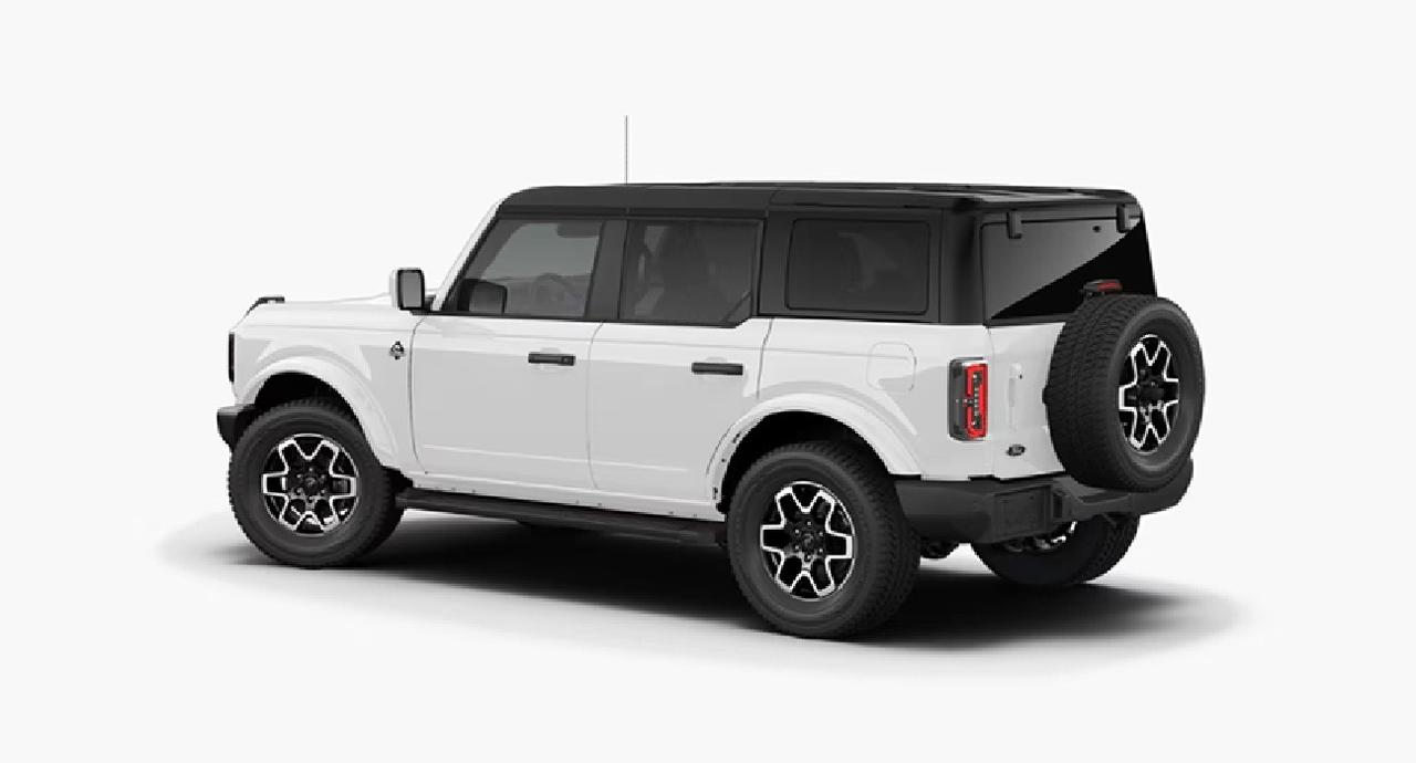 2026 Ford Bronco Outer Banks 4X4 Photo1