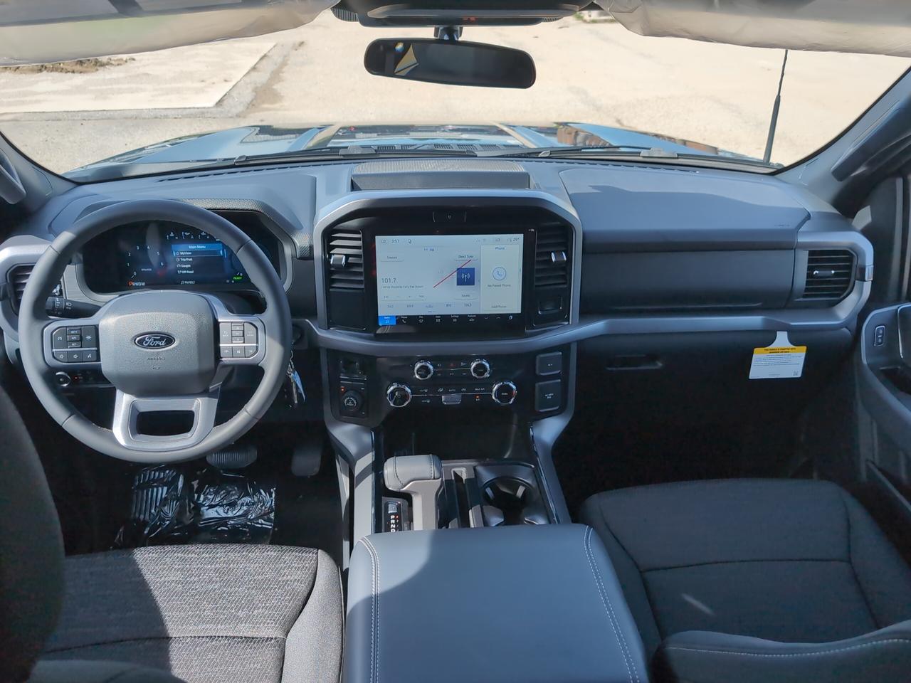 2026 Ford F-150 XLT SuperCrew Hybrid 301A 4x4 Photo