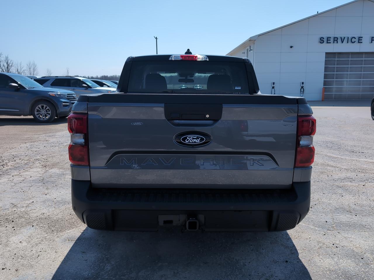 2026 Ford Maverick Lariat SuperCrew Hybrid AWD Photo4