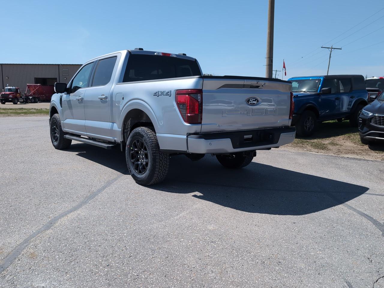 2026 Ford F-150 XLT SuperCrew 302A 4x4 Photo3