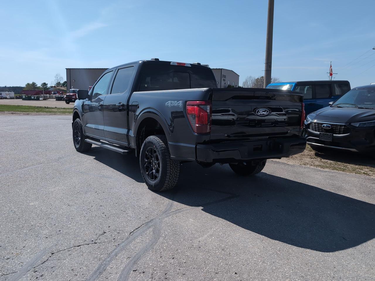 2026 Ford F-150 XLT SuperCrew 302A 4x4 Photo3