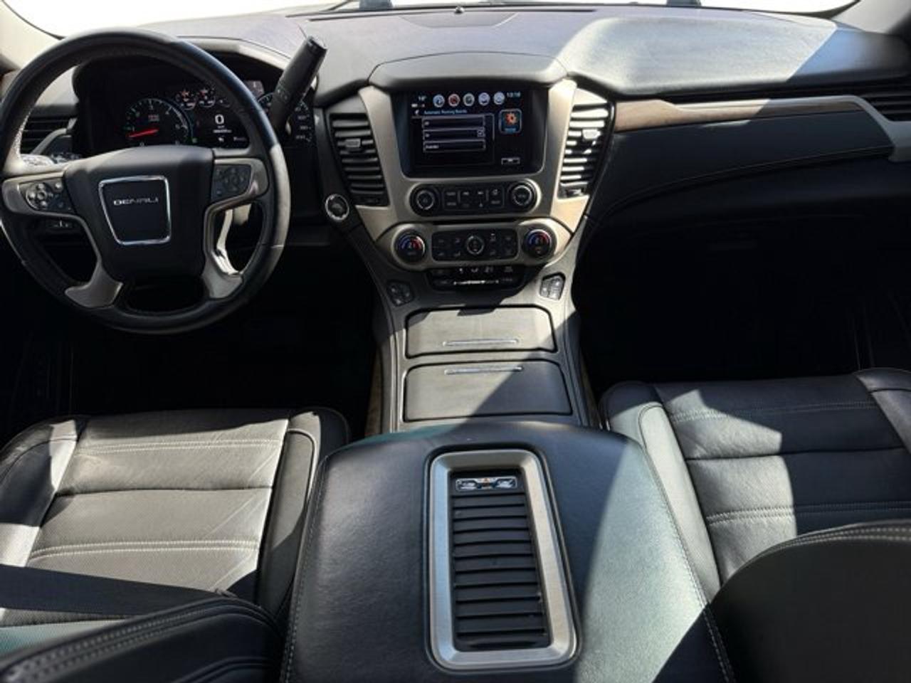 2018 GMC Yukon Denali - Photo #13