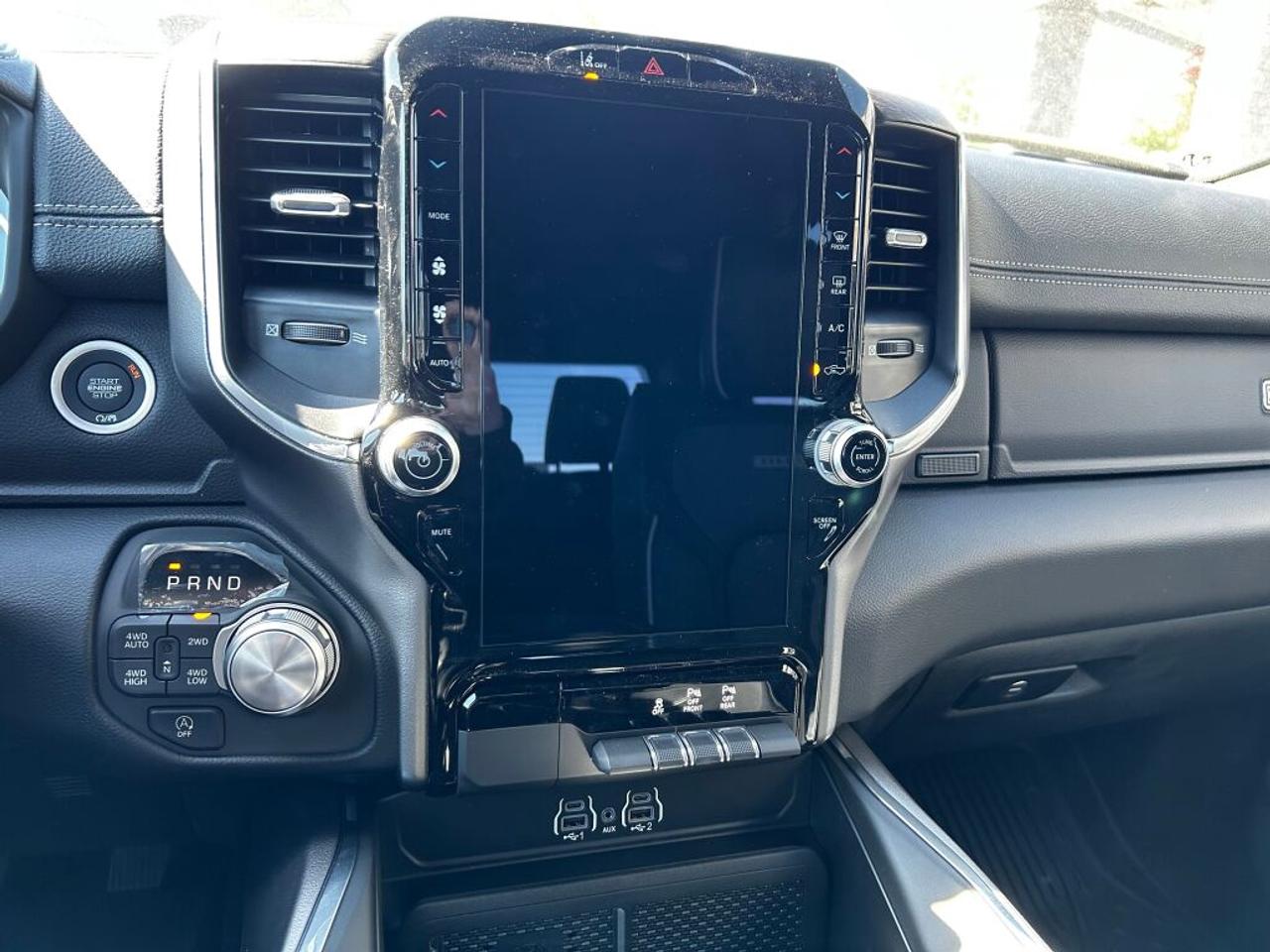 13787742.815015285