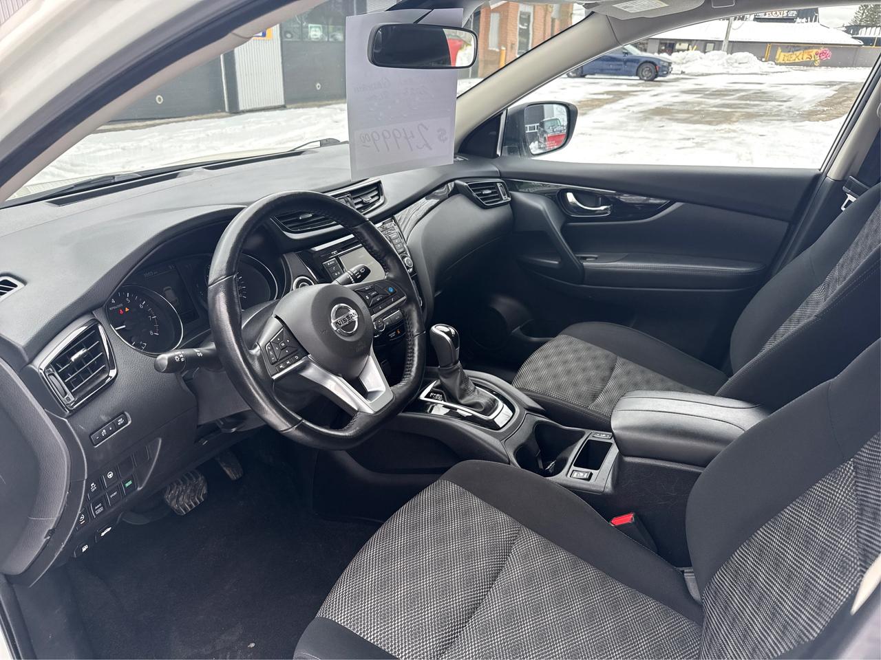 2023 Nissan Qashqai AWD SV CVT Photo