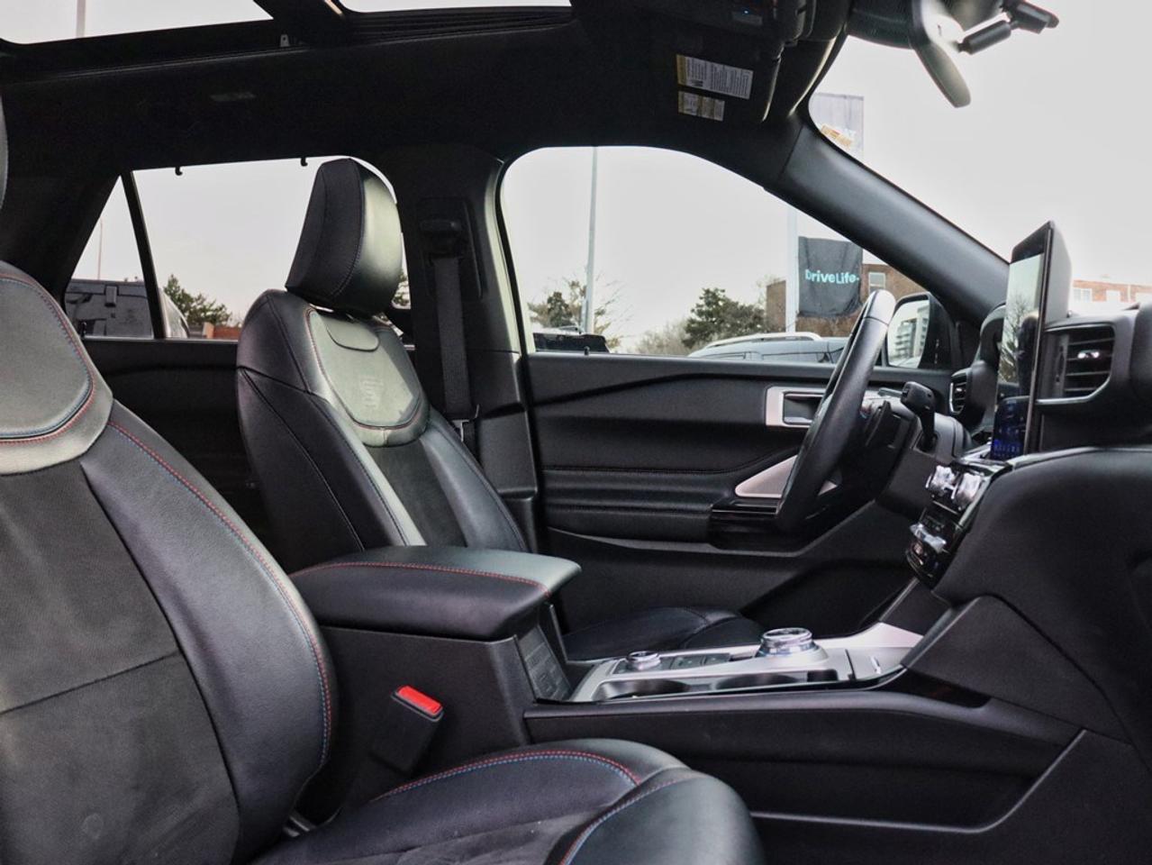 2023 Ford Explorer ST | 4WD | ROOF | NAV | 360 | TOW | 21s Photo