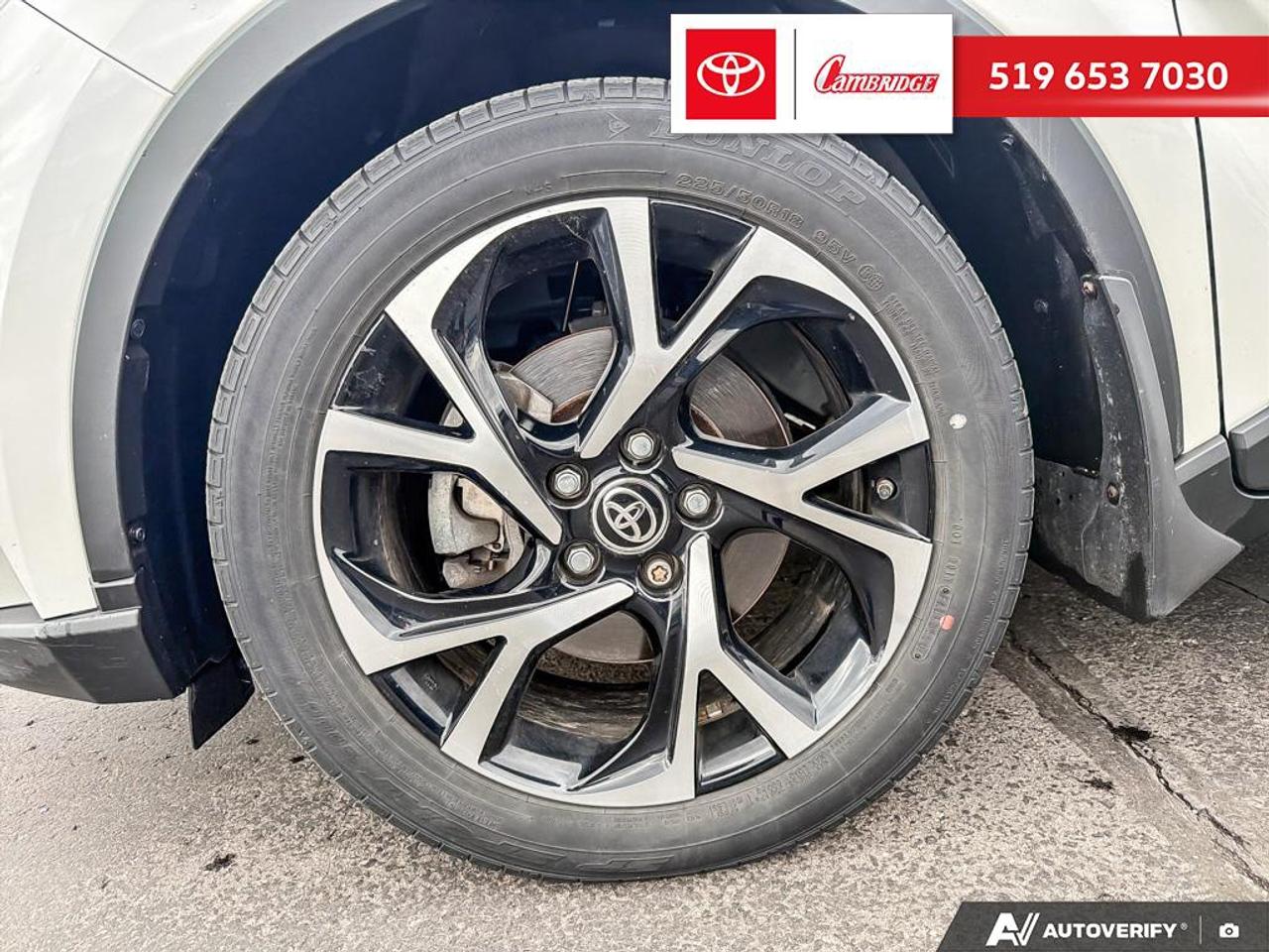 2021 Toyota C-HR XLE Premium Photo