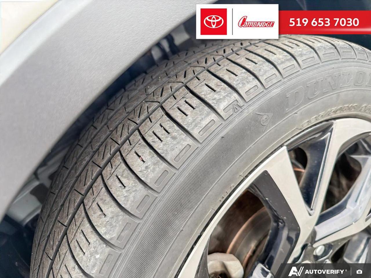 2021 Toyota C-HR XLE Premium Photo