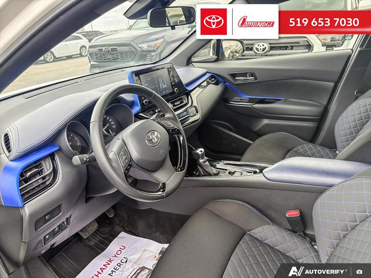 2021 Toyota C-HR XLE Premium Photo