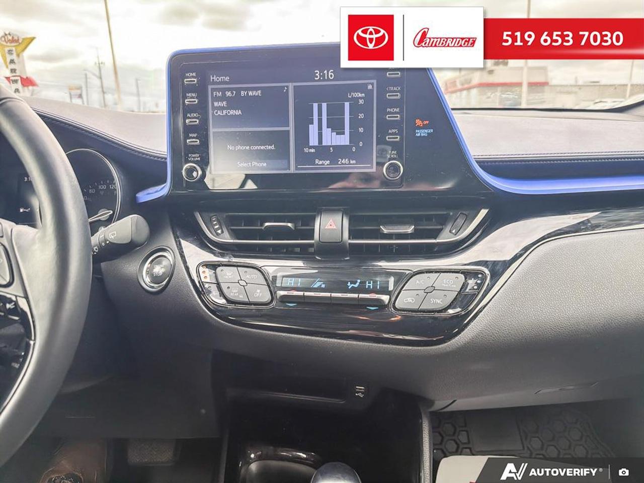 2021 Toyota C-HR XLE Premium Photo