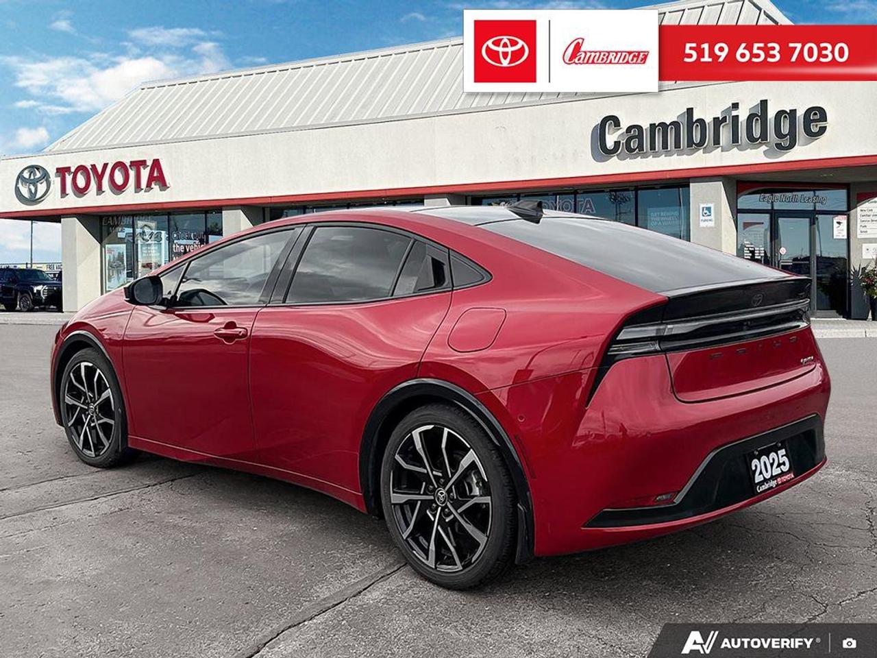 2025 Toyota Prius Plug-In Hybrid XSE Premium Photo3