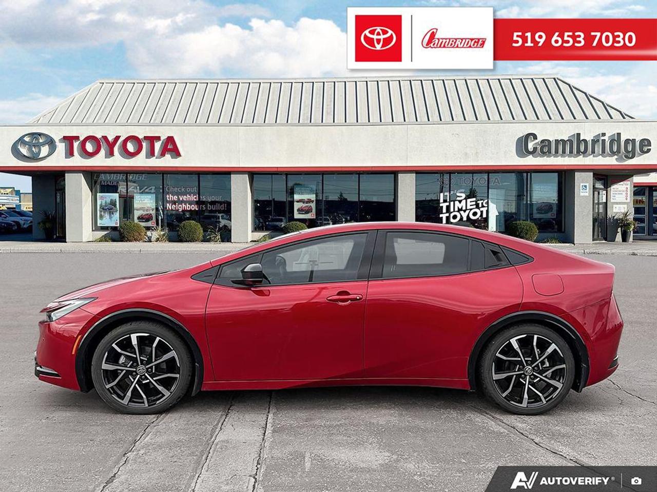 2025 Toyota Prius Plug-In Hybrid XSE Premium Photo2