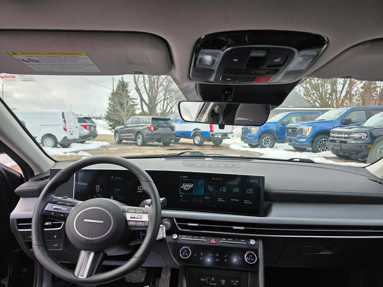 2024 Hyundai Sonata Preferred-Trend Photo2