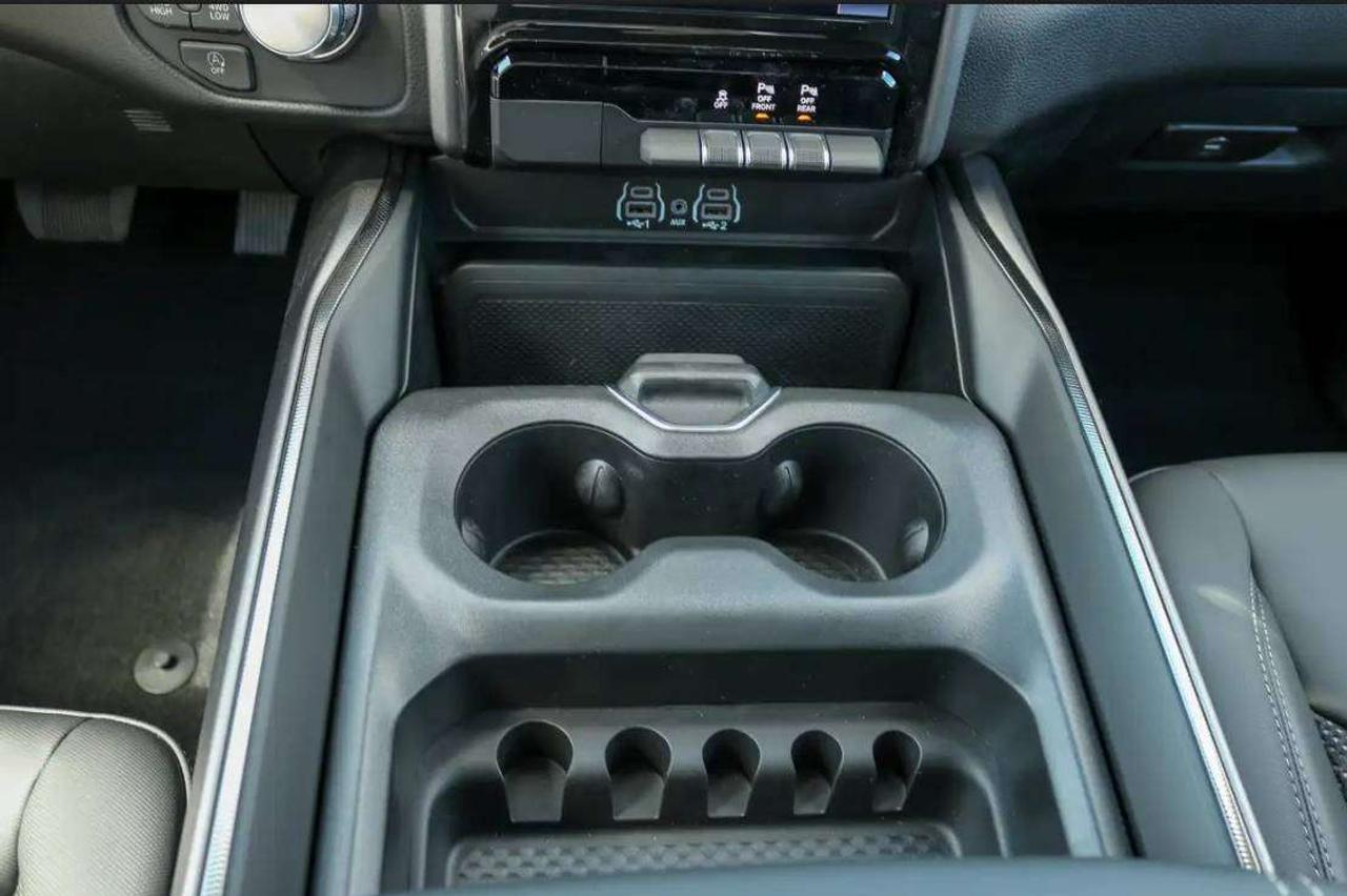 2026 RAM 1500 SPORT Photo