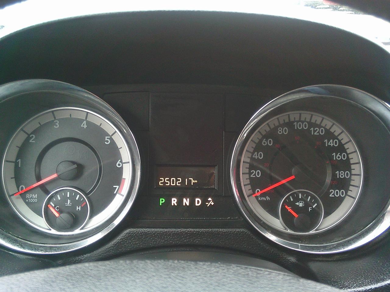 2014 Dodge Grand Caravan stow-go 4dr Wgn SXT + STOW N GO Photo