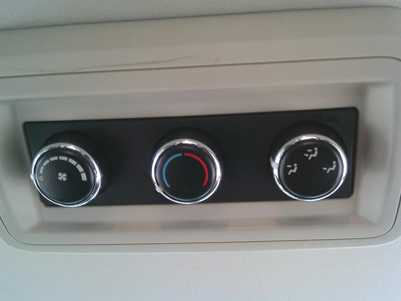 2014 Dodge Grand Caravan stow-go 4dr Wgn SXT + STOW N GO Photo