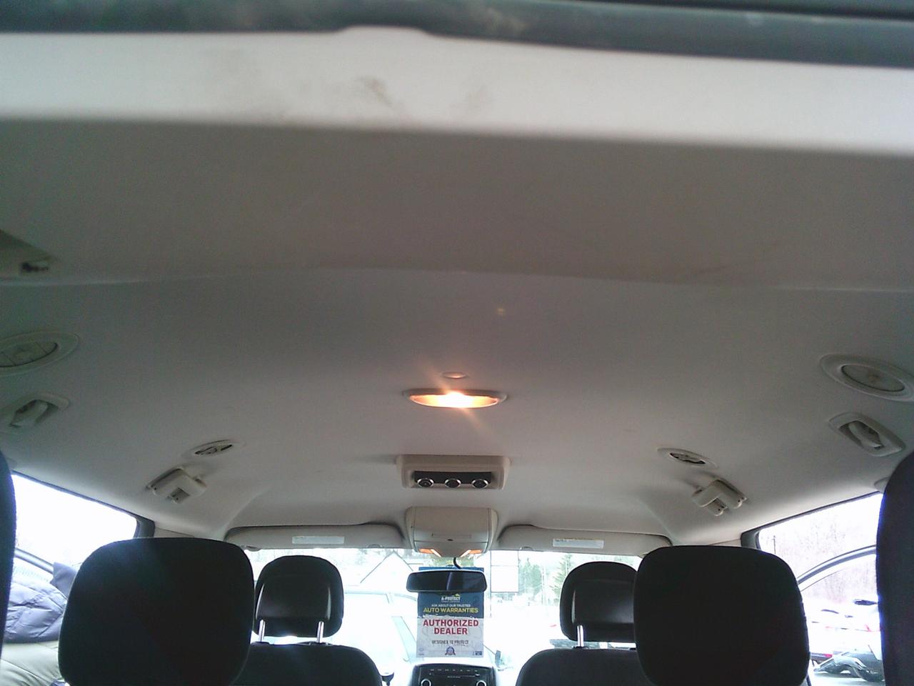 2014 Dodge Grand Caravan stow-go 4dr Wgn SXT + STOW N GO Photo