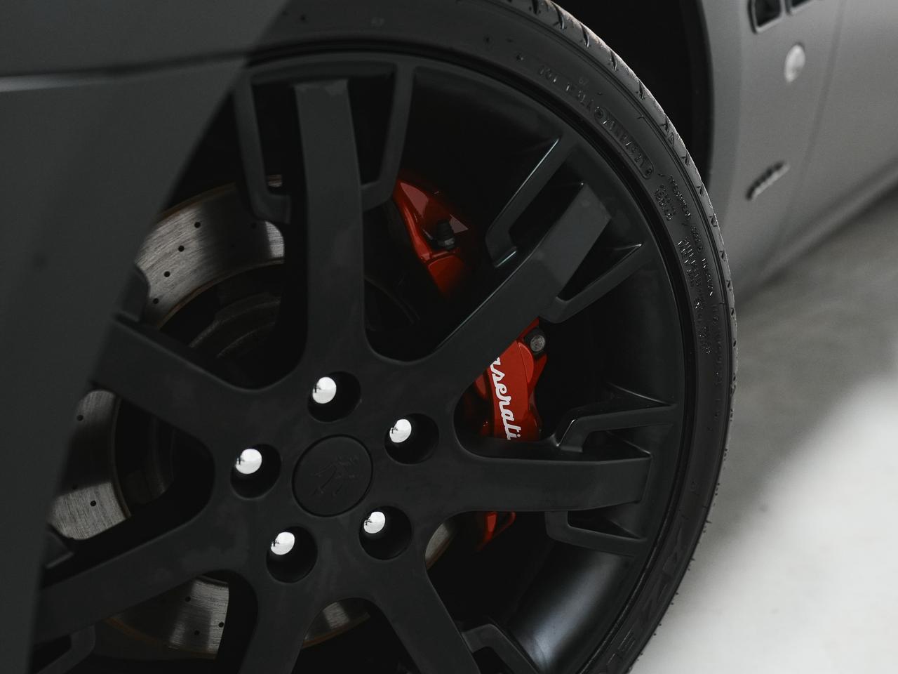 2010 Maserati GranTurismo Convertible GRANTURISMO | CONVERTIBLE | BOSE | MATTE | 20 IN Photo